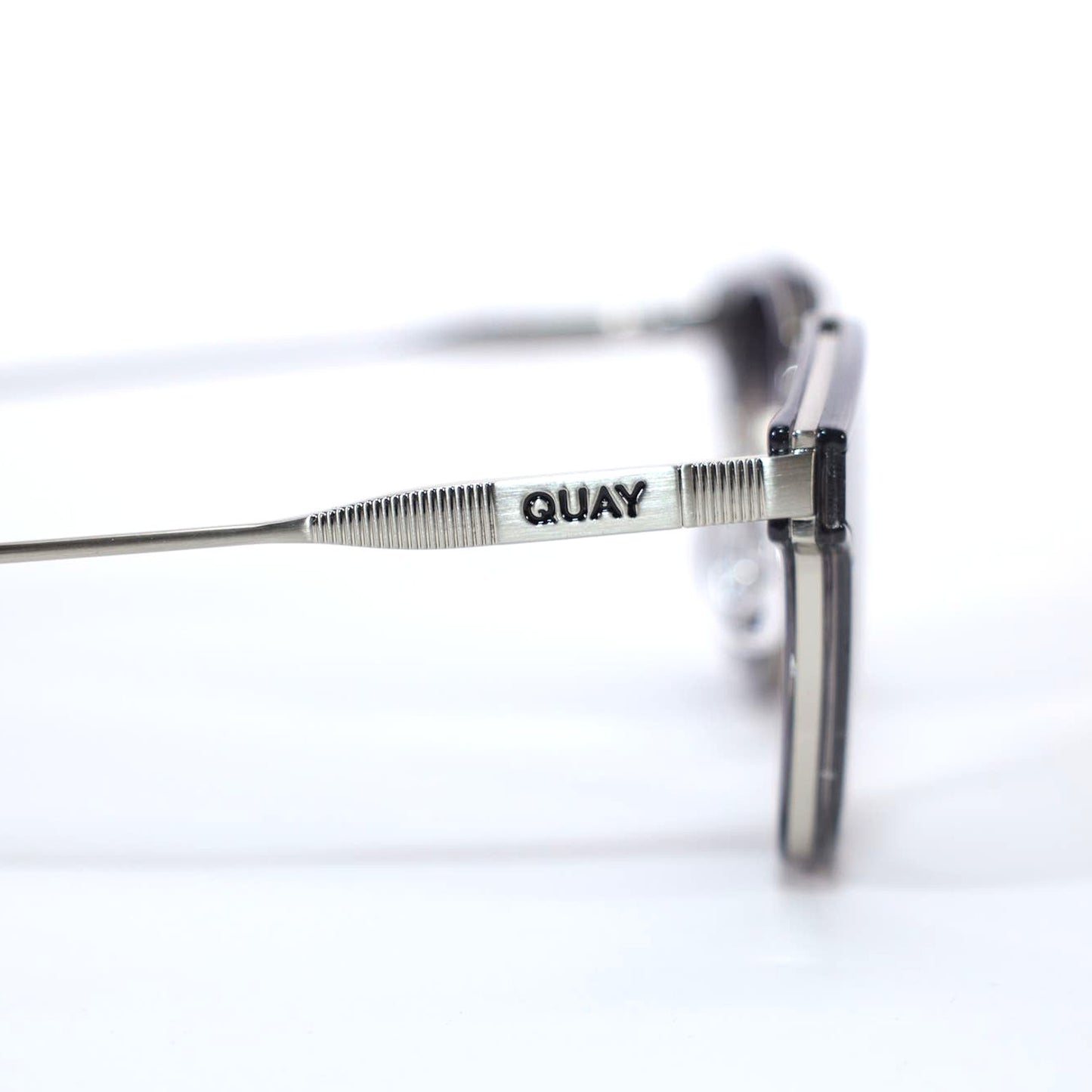 Quay Australia GETAWAY Round Metal Sunglasses - Grey/Smoke