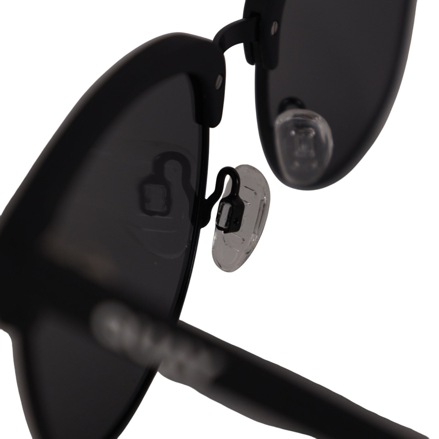 Quay Australia EVASIVE Round Polarized Sunglasses – Matte Black / Smoke