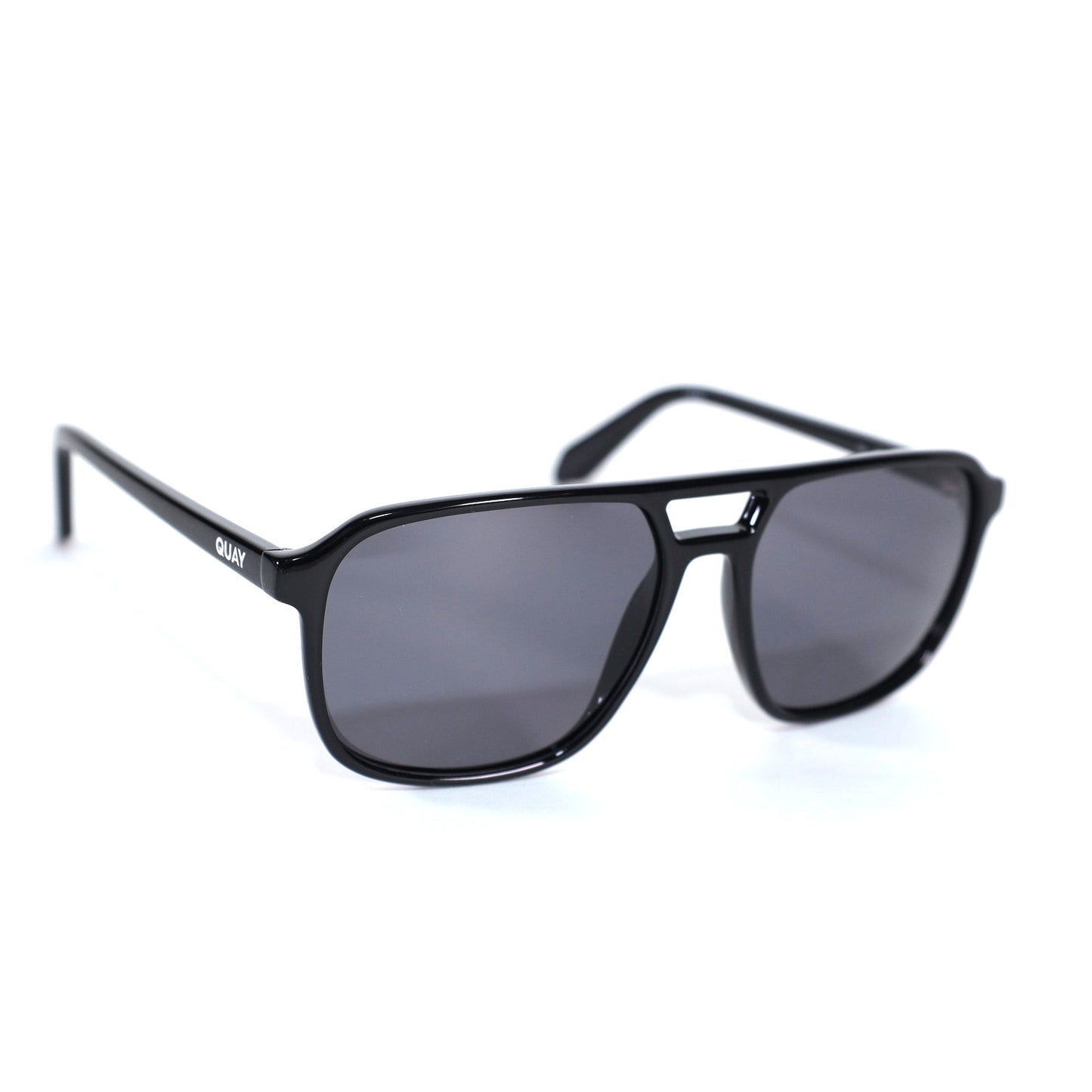 Quay Australia ON THE FLY Polarized Aviator Sunglasses - Black / Smoke