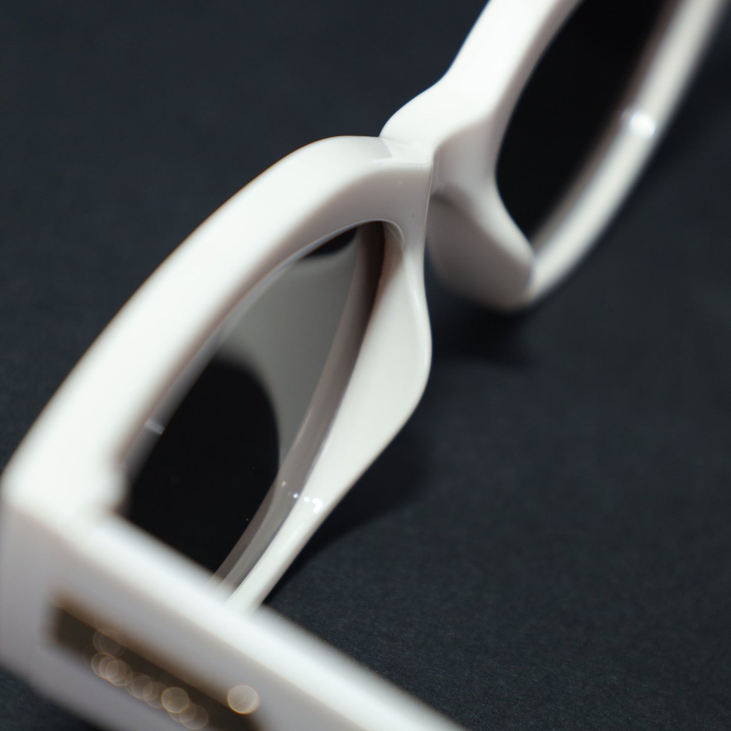 Quay Australia NARROW DOWN Cat Eye Sunglasses - Bone / Brown Polarized