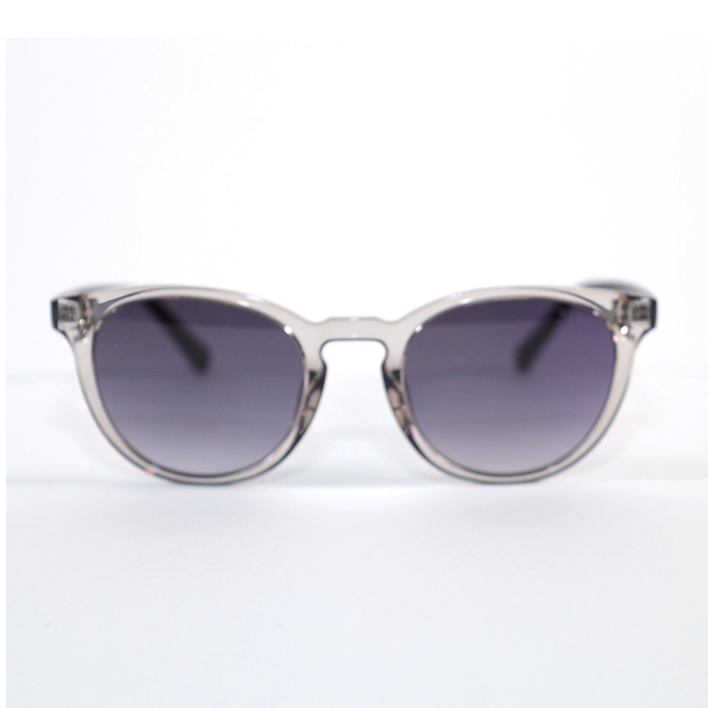 GUESS Round Mens Sunglasses - Transparent Grey / Black