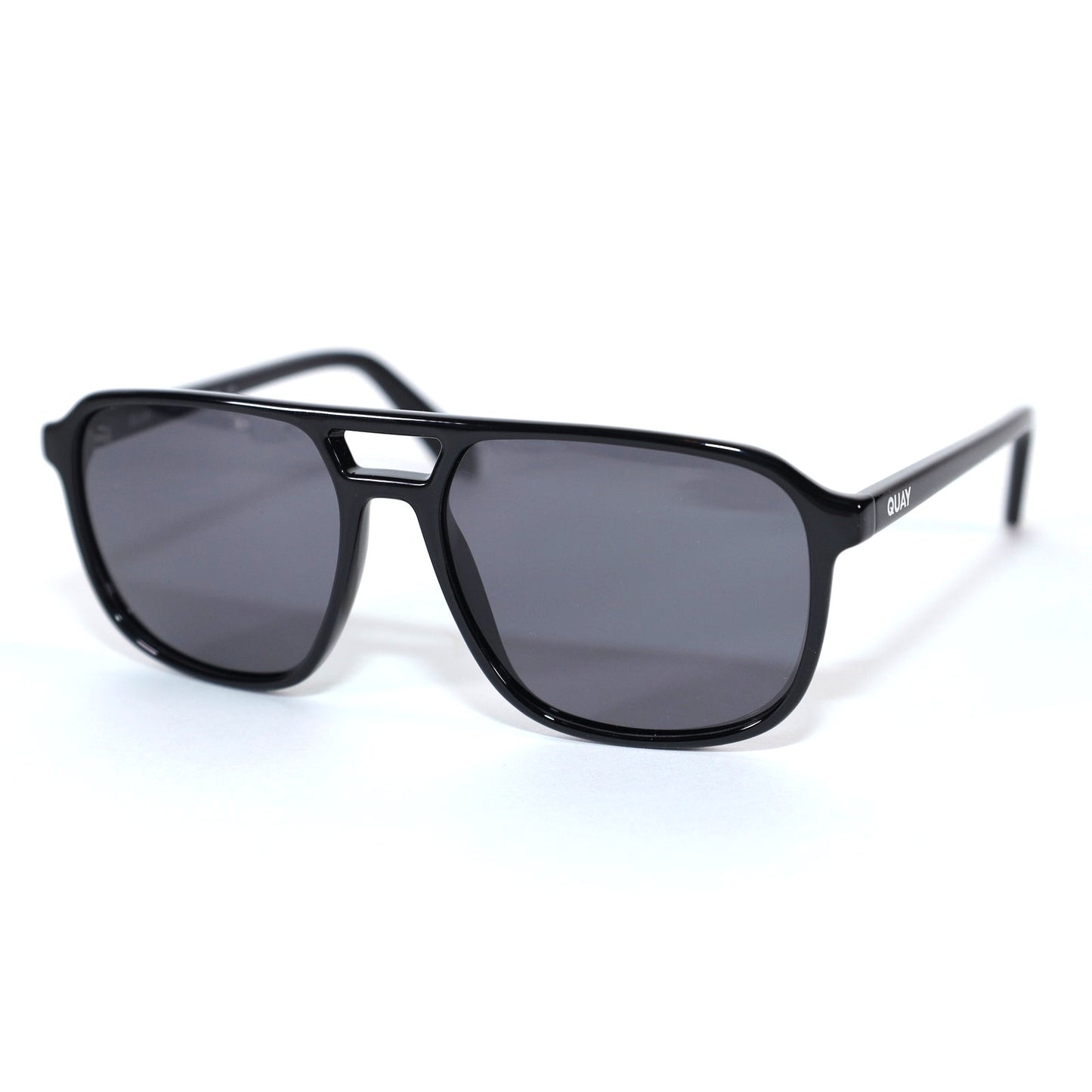 Quay Australia ON THE FLY Polarized Aviator Sunglasses - Black / Smoke