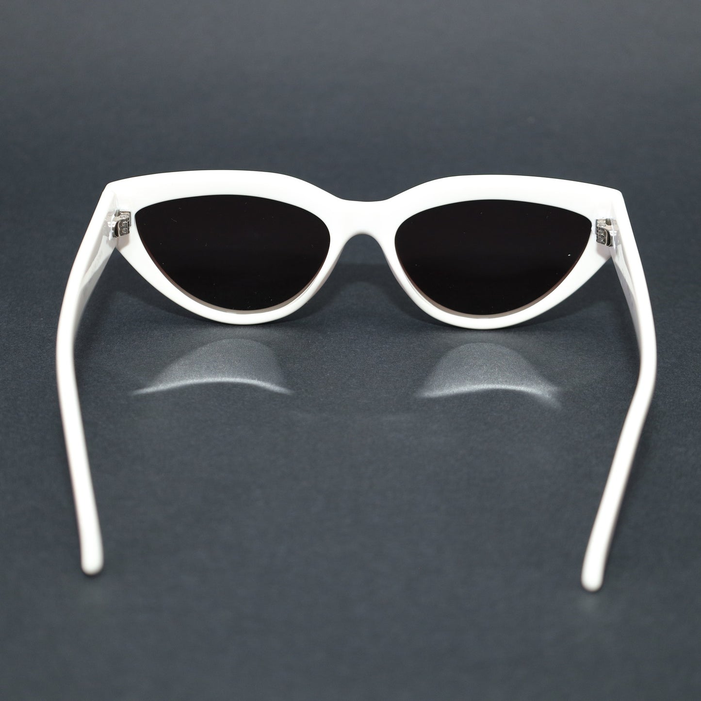 Quay Australia NARROW DOWN Cat Eye Sunglasses - Bone / Brown Polarized