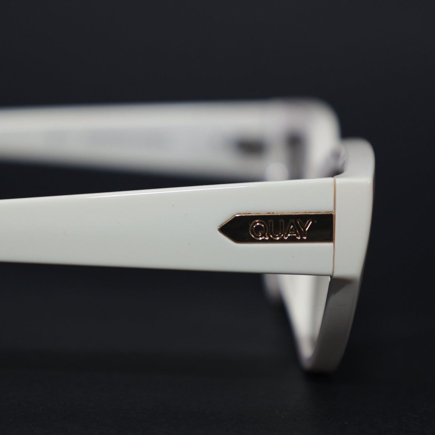 Quay Australia NARROW DOWN Cat Eye Sunglasses - Bone / Brown Polarized