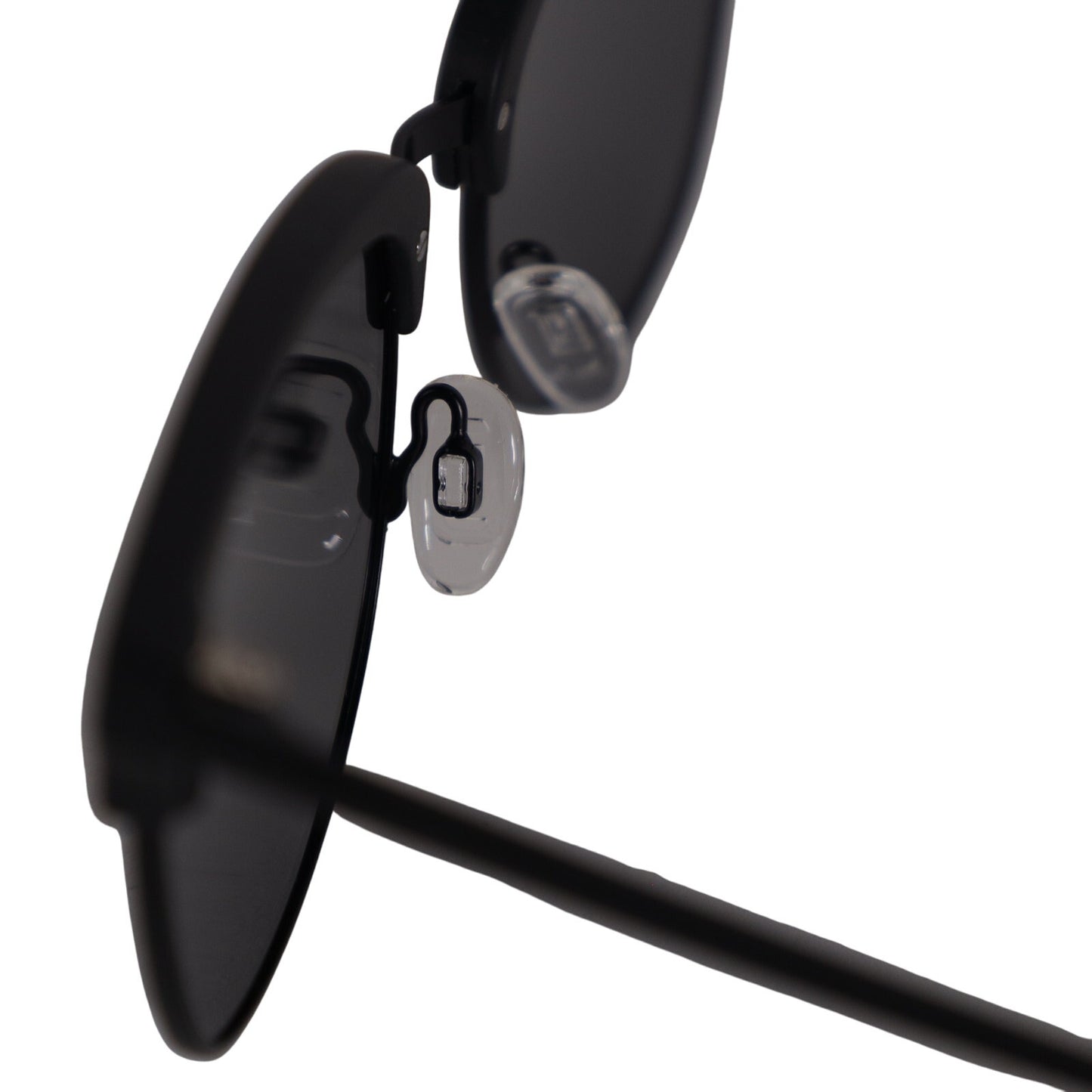 Quay Australia EVASIVE Round Polarized Sunglasses – Matte Black / Smoke