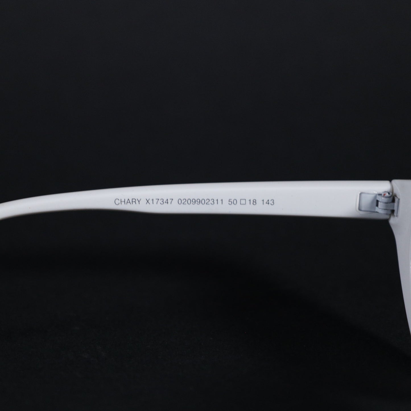 Steve Madden CHARY Narrow Cat Eye Sunglasses - White / Dark Brown